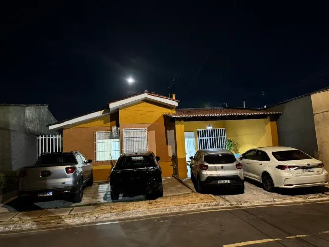 Casa em condomínio fechado 
