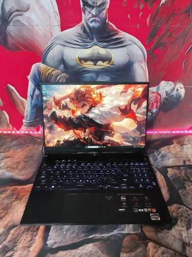 Notebook Gamer Asus TUF A16 - Ryzen 7 7735HS - RX 7700s - 16GB - 512 NVME