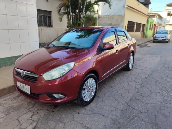 Fiat Grand Siena Essence Dual. 1.6 Flex 16V 2013