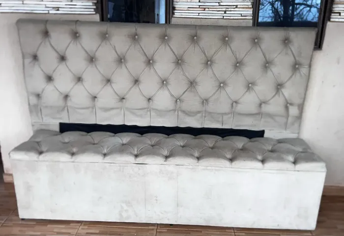 Vendo cabeceira + baú para cama de casal
