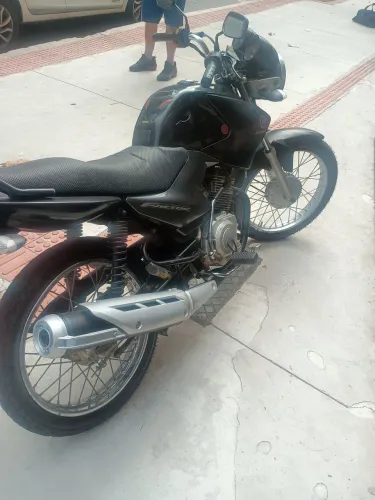 Vendo Yamaha YBR 125 factor k 2010. Honda