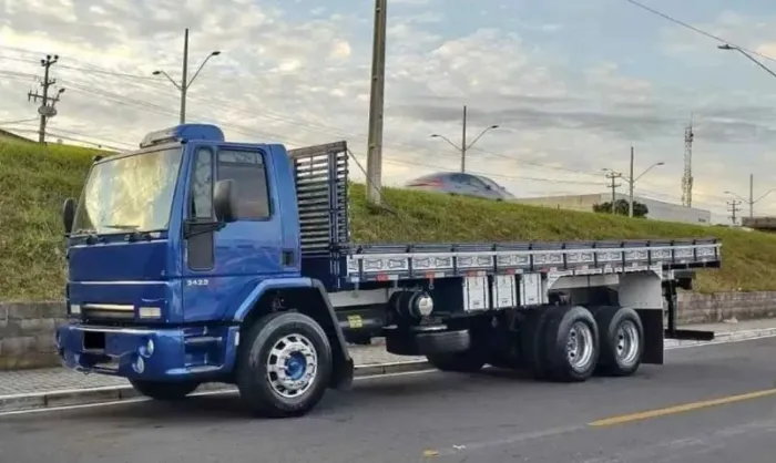 Ford cargo 2422 6x2 2008 unico dono