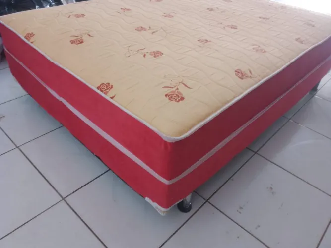 Cama box casal de mola