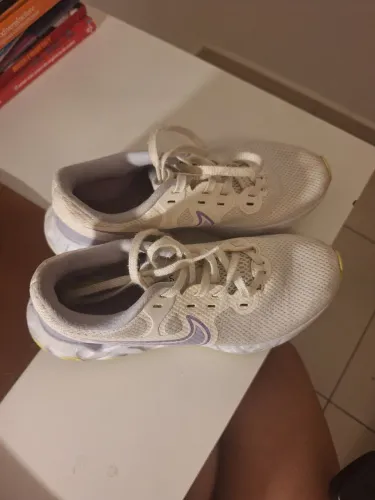 Tenis nike renew 36