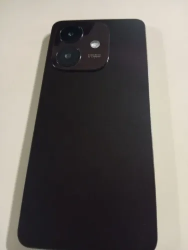 Celular OPPO com a caixinha