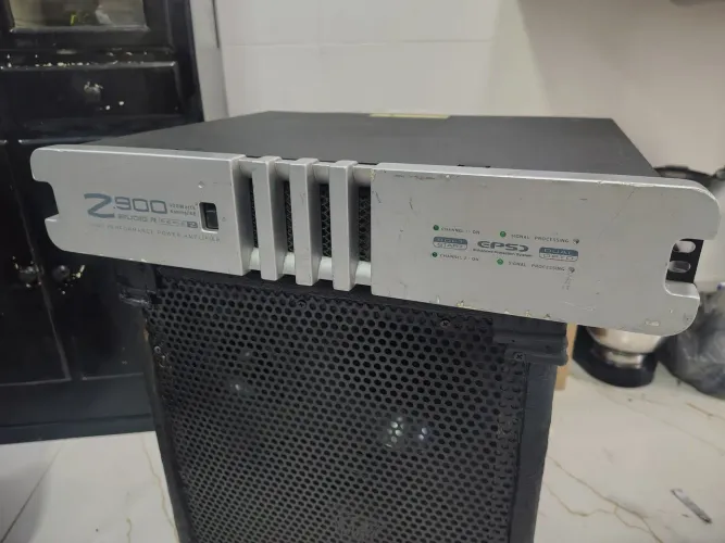 Amplificador de potência Studio R, super leve, até 90rms 