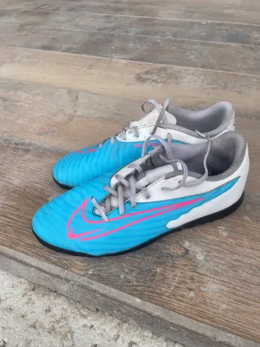 Chuteira Nike Python