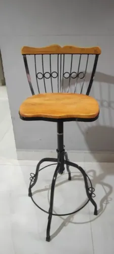 Banquetas de ferro novas