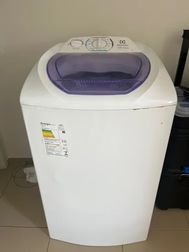 Máquina de lavar quebrada eletrolux