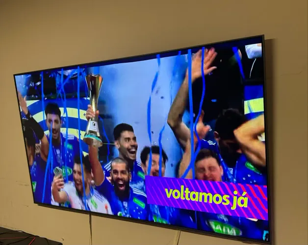Televisão Samsung 70 polegadas