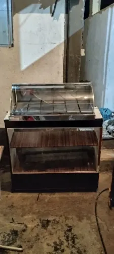 Vendo estufa de salgados 6 bandejas