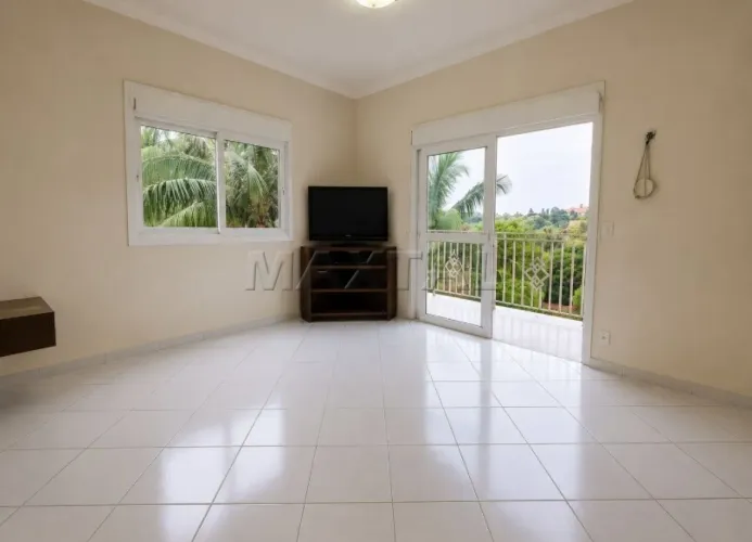 Casa em condomínio, 3 Dormitórios, 3 Suítes, 5 Banheiros com 8 vagas .