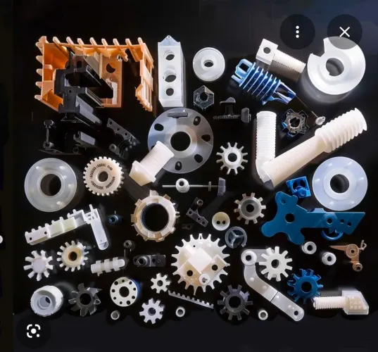 Fabricação de peças plásticas 