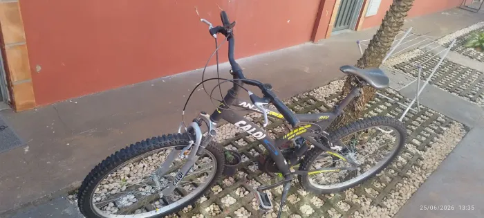 Vende-se bicicleta 