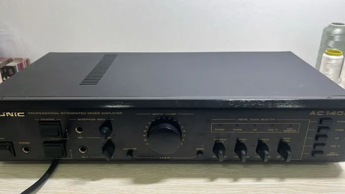 Amplificador - UNIC AC 1400