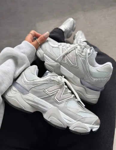 TENIS NEW BALANCE 9060 GELO LUXO