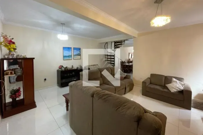 Casa à Venda - Parque São Domingos, 3 Quartos, 220 m2