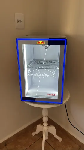 FRIGOBAR RED BULL