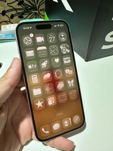 iPhone 15 128GB