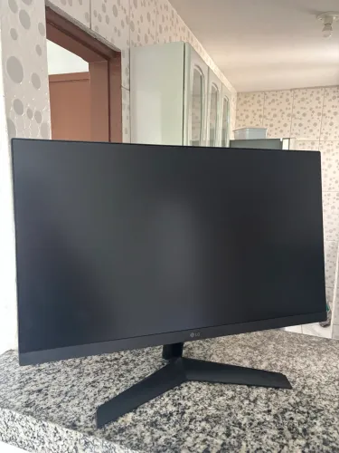 Monitor gamer LG semi novo leia 