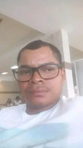 Pedreiro disponível