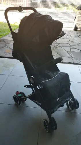Carrinho de Bebê Burigotto It Compacto para Viagens