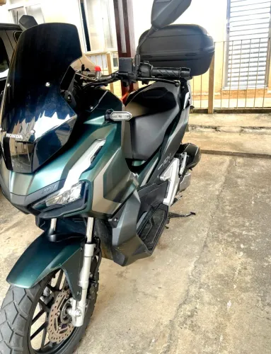 HONDA ADV 150 - MUITO NOVA