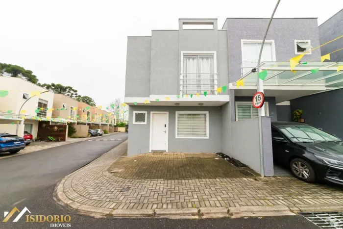 SOBRADO NO SANTA CÂNDIDA! 03 QUARTOS, SUÍTE, CHURRASQUEIRA, GARAGEM
