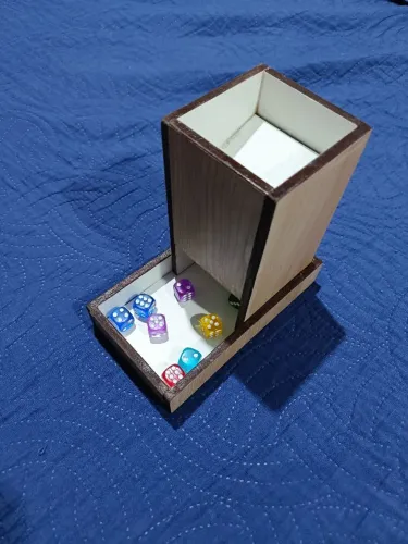 Torre de dados caixa 15x8x8 em mdf 6mm