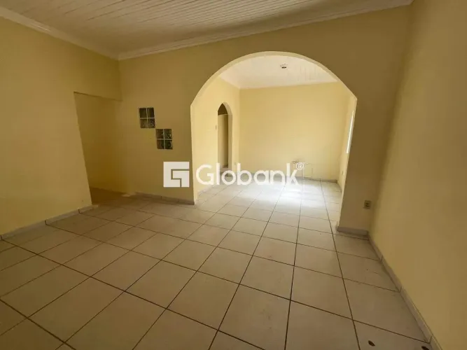 CASA PARA VENDA CÂNDIDA CÂMARA