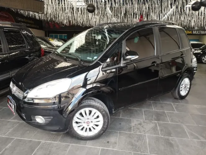Fiat Idea Attractive 1.4 Fire Flex 8V 5P 2013