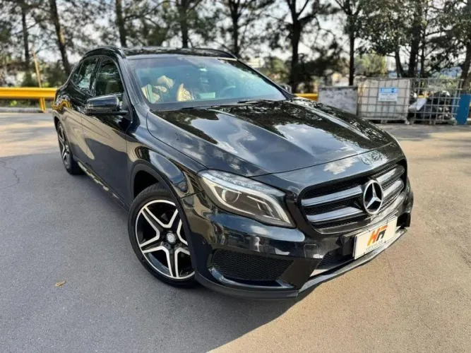 Mercedes-Benz GLA 250 Sport 2.0 TB 16V 4X2 211cv Aut. 2015