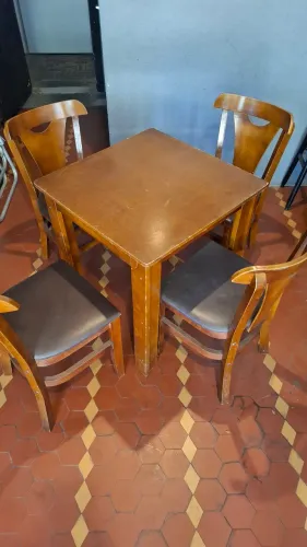 JOGO MESA E CADEIRAS PARA BAR E RESTAURANTE 