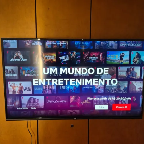 TV SMART 50 TCL 4K UHD - Wi-Fi e Apps - Impecável - Entrego Hoje