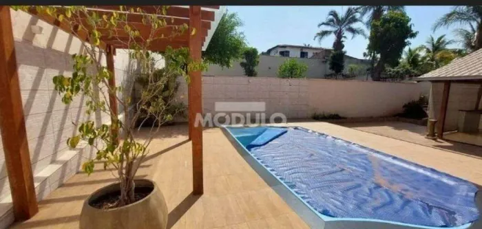 Casa residencial disponivel para locação bairro Cidade Jardim com 3 quartos