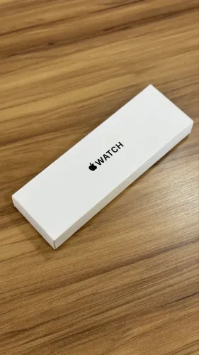 Apple Watch SE 3 40 mm starlight lacrado