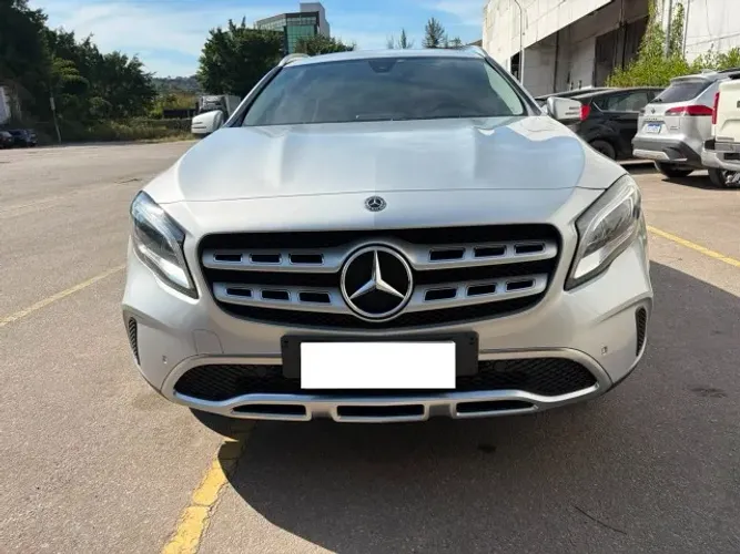 Mercedes-Benz GLA 200 Adv. 1.6/1.6 TB 16V Flex Aut. 2019