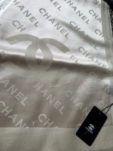 Echarpe Chanel bege claro