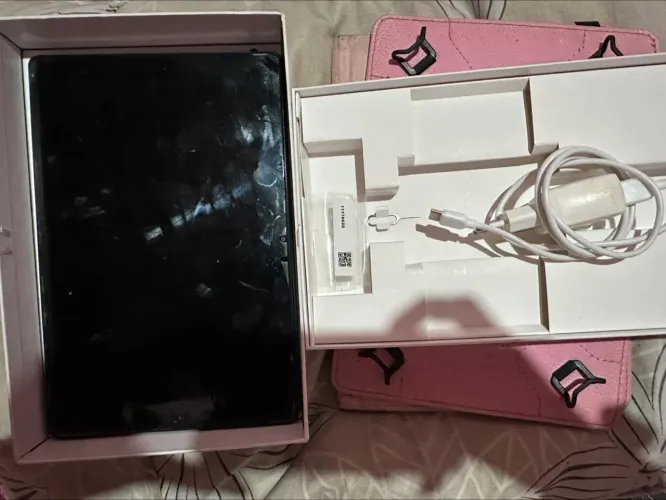 ? Tablet Positivo Vision TAB 10 128GB 4G - Caixa