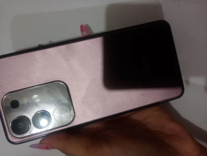 Vende-se um celular sem nada quebrado 