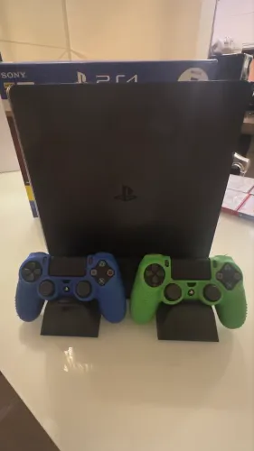 Videogame PS4 Slim  1TB + Jogos 