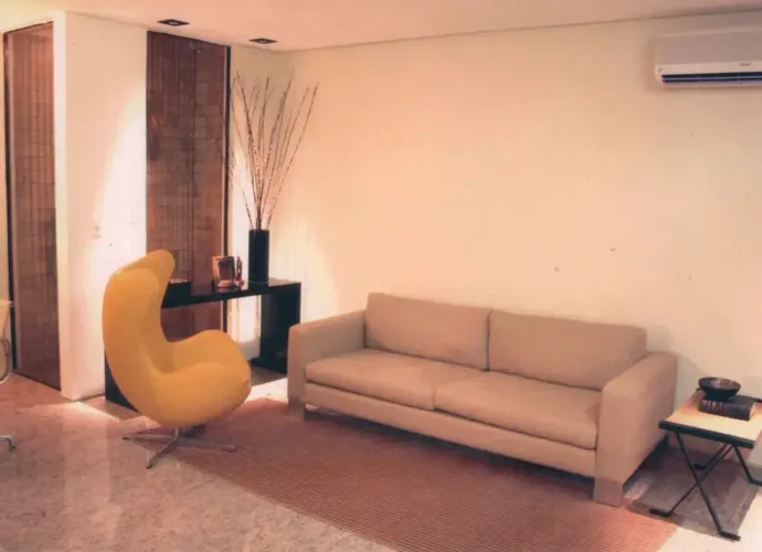 JARAGUÁ: vendo PRÉDIO COMERCIAL TRIPLEX, na 2ª QUADRA da PRAIA