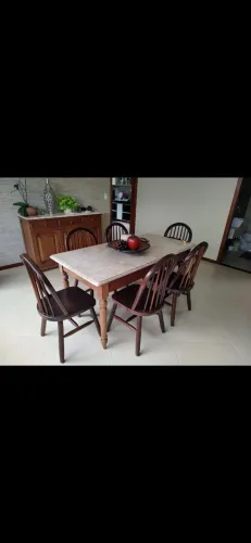 Jogo de Mesa de jantar com cadeiras