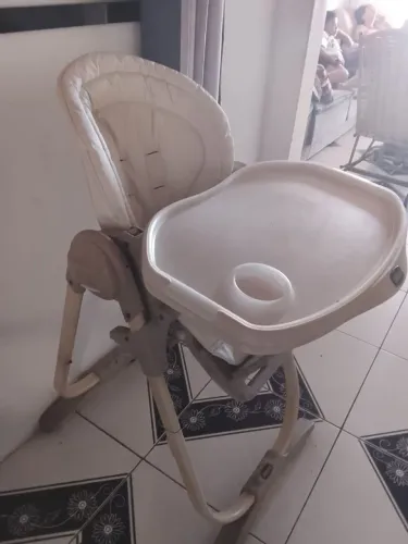 Vendo cadeira de alimentação/carro