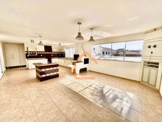 Casa com 3 dormitórios para alugar, 426 m² por R$ 8.000,00/mês - Pousada dos Campos - Pous