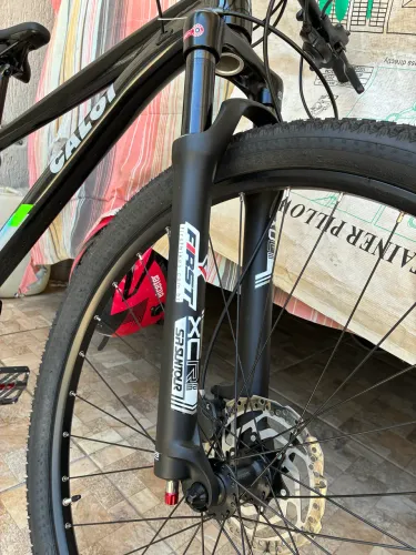 Bike aro 29 com shimano deore 