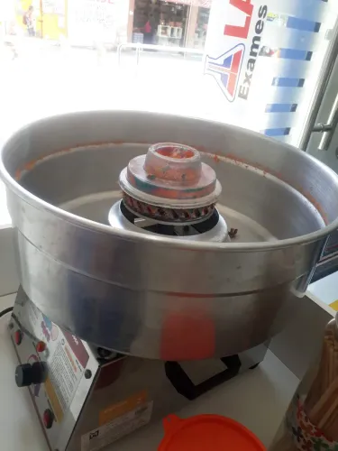 Vende-se máquina de algodão doce