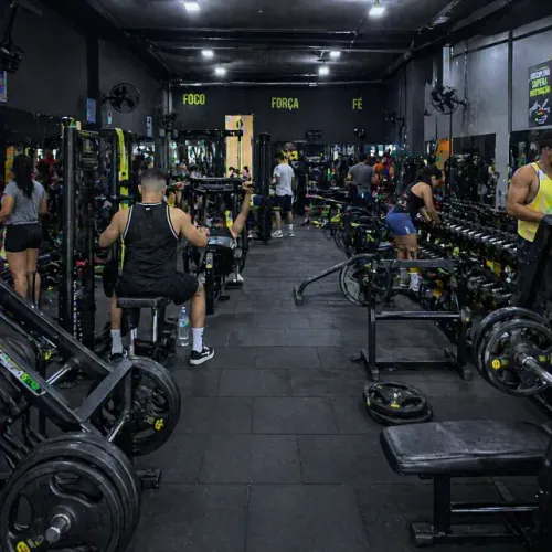 Academia em operação ZL