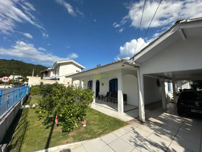 Casa - Porto Belo SC