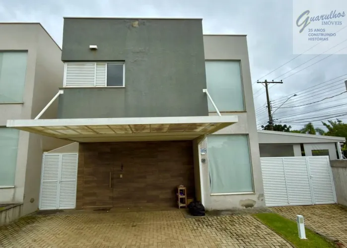 maravilhosa casa em condominio